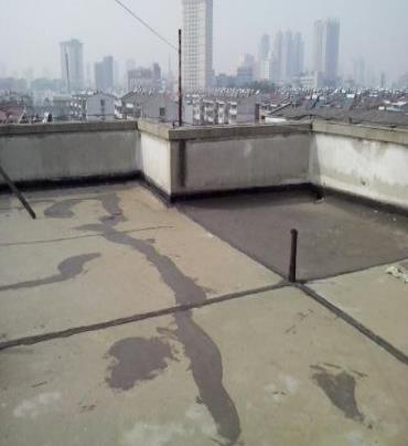 陆河漏水维修 楼顶漏水是什么原因，楼顶漏水维修方法是什么?